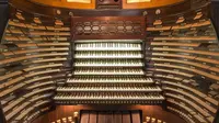 Alat musik organ pipa terbesar di dunia memiliki suara yang gaungnya terdengar di area jutaan meter kubik.