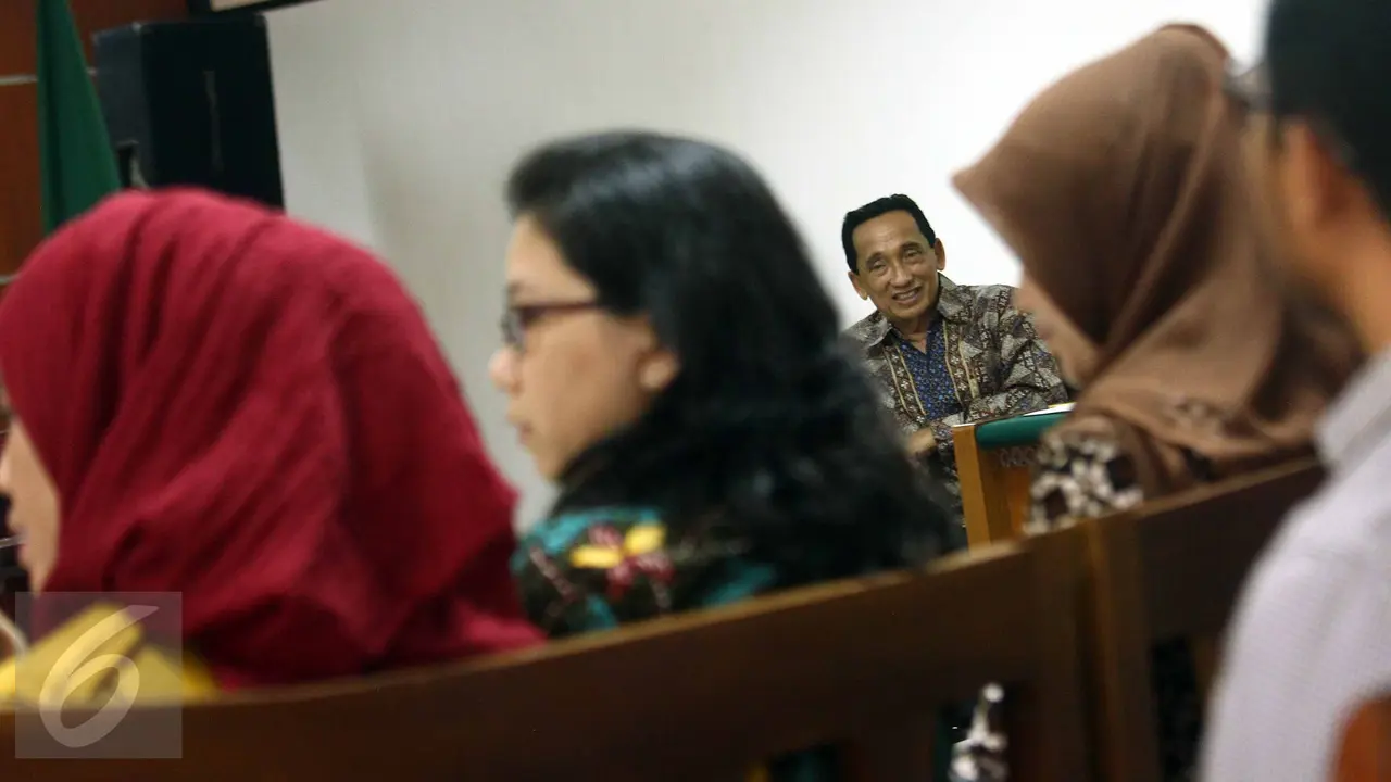 20150813-Sidang Lanjutan Fuad Amin Hadirkan 25 Saksi-Jakarta