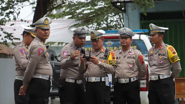 ETLE Drone Polres Pemalang mendeteksi delapan pelanggaran lalu lintas hanya dalam waktu 15 menit terbang. (Foto: Liputan6.com/Humas Polres Pemalang)
