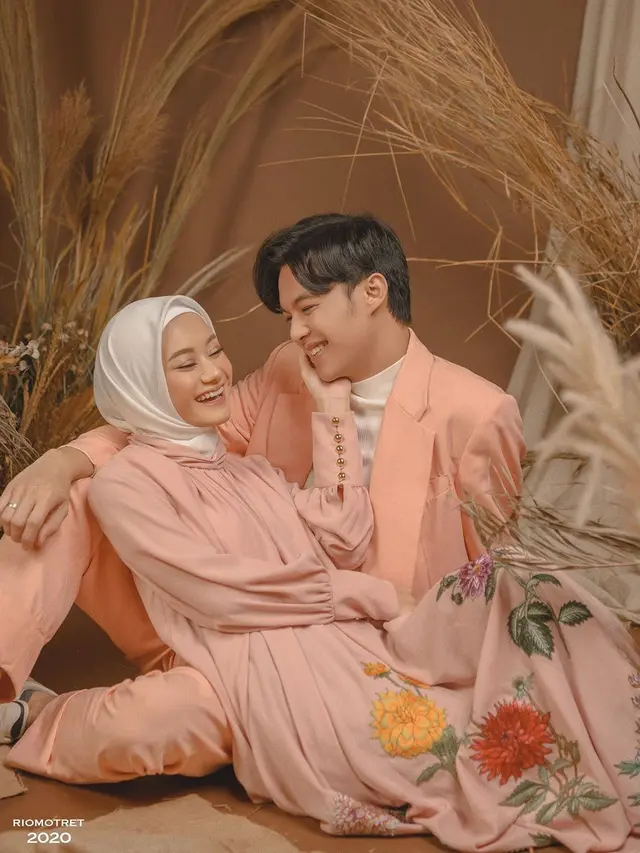 6 Potret Post Wedding Dinda Hauw dan Rey Mbayang, Romantis
