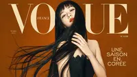 Jisoo BLACKPINK jadi perempuan Asia pertama di sampul eksklusif Vogue Prancis. (dok. Instagram @voguefrance Fotografer: @hugocomte/https://www.instagram.com/p/Co-OxSIoxy-/)