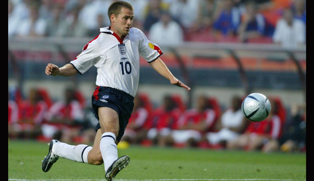 Michael Owen menempati urutan kelima top scorer timnas Inggris, Owen mengoleksi 40	gol sebelum gantung sepatu dari timnas. Gol pembuka yang dicetak bagi Negarannya pada  27 May 1998 dan menutupnya pada 12 Sep 2007. (AFP/Adrian Dennis)