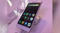 Tampak depan layar smartphone Xiaomi Redmi Note 4. Liputan6.com/ Jeko Iqbal Reza