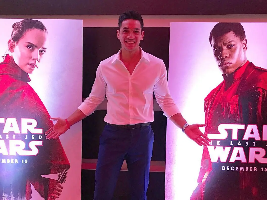 Nana Mirdad dan Andrew White saat menghadiri premiere Star Wars: The Last Jedi di Los Angeles, AS, pada awal Desember 2017. (Instagram - @andrew.white._)