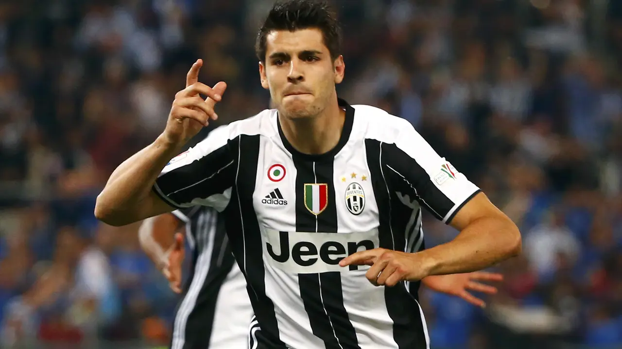 Juventus v Milan