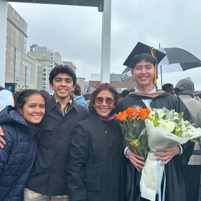 Potret wisuda Alvy Xavier anak Susi Pudjiastuti (Sumber: Instagram/@susipudjiastuti115)