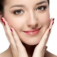 Coba langkah tepat dan praktis untuk mengatasi kulit wajah berminyak. (Foto: iStockphoto)