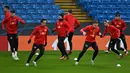 <p>Para pemain RB Leipzig mengambil bagian dalam sesi latihan di Stadion Etihad, Manchester, Inggris, 13 Maret 2023. RB Leipzig akan menghadapi Manchester City pada pertandingan sepak bola leg kedua babak 16 besar Liga Champions. (Paul ELLIS/AFP)</p>