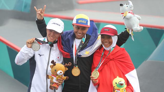 Senyum Semringah Atlet Muda Bunga Nyimas Sabet Medali di Asian Games