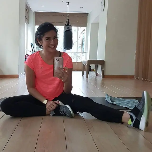 Masuk Kawasan Elit, Ini 7 Potret Rumah Mewah Dian Sastro