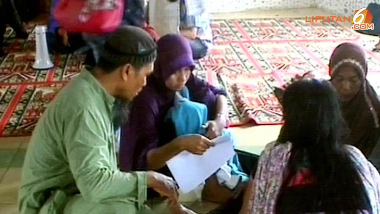 warga-pluit-131218a.jpg