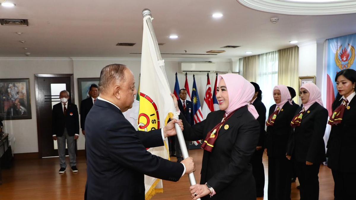 Dilantik Jadi Ketua Perwosi, Tri Tito Karnavian Komitmen Tingkatkan Kesehatan Perempuan dan Keluarga