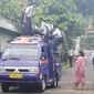 Siswa pedesaan berangkat sekolah dengan naik angkot. (Foto: Liputan6.com/Muhamad Ridlo)