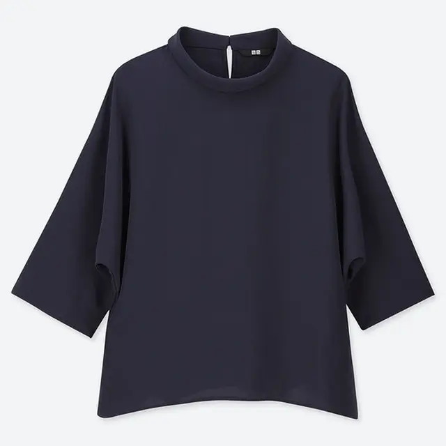 Women Blus Drape Lengan 3/4