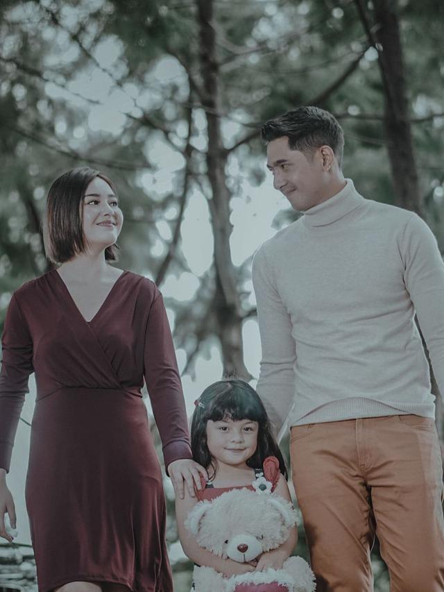 Berperan Suami Istri, Ini 6 Momen Kedekatan Amanda Manopo ...
