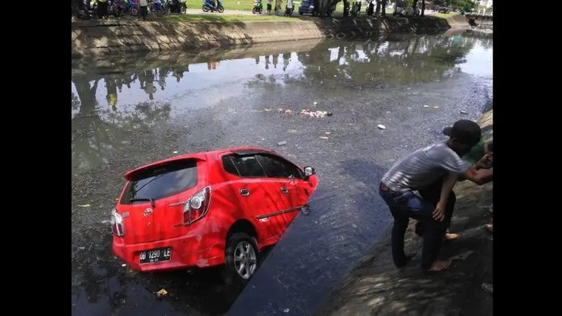 Toyota Agya Nyebur