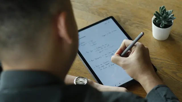 Aria Rajasa Memercayakan Galaxy Tab S untuk Optimalkan Produktivitas