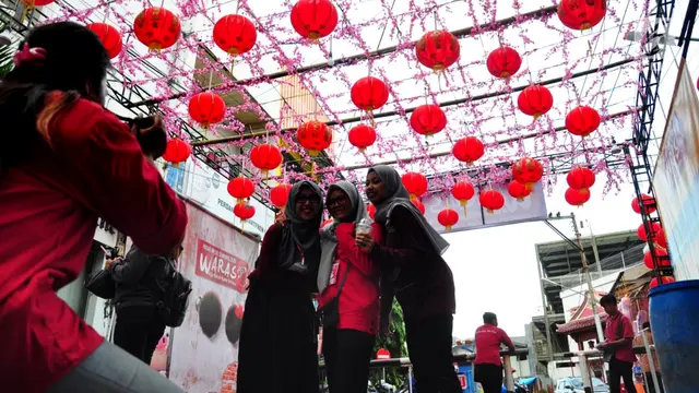 Kemeriahan Pasar Imlek Semawis 2570 di Pecinan Semarang