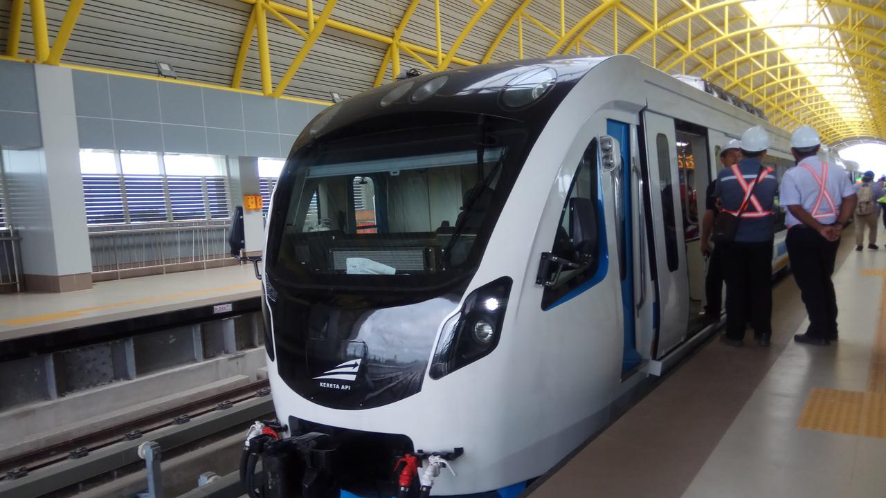 LRT Sepi Peminat, Kota Palembang Masih Macet Parah