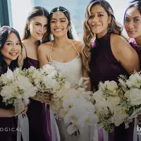 Potret pernikahan Eva Celia dan Demas Narawangsa. Foto: Instagram/The Bride Story.