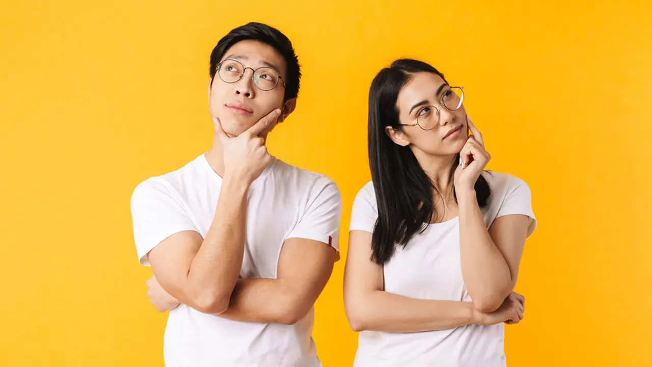 couple pasangan cinta bingung