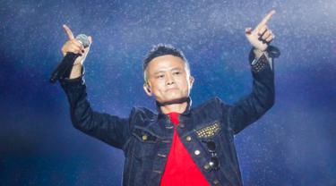 Tampil Santai, Jack Ma Sumbang Suara di Festival Musik Yunqi