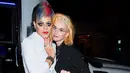Membicarakan kisah asmara Katy Perry dan Orlando Bloom memang tak ada habisnya dan seringkali membuat orang-orang iri dengan kemesraannya. Baru-baru ini Katy membuat tampilan spesial di hari ulang tahun Bloom. (doc.eonline.com)