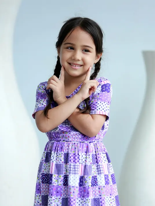 Serial televisi terkenal Turki, ‘Elif’ kini telah tayang versi Indonesia atau Elif Indonesia. Gadis kecil cantik bernama Nicole Elizabeth Rossi pun terpilih untuk memerankan sosok Elif di serial Elif Indonesia. (Deki Prayoga/Bintang.com)