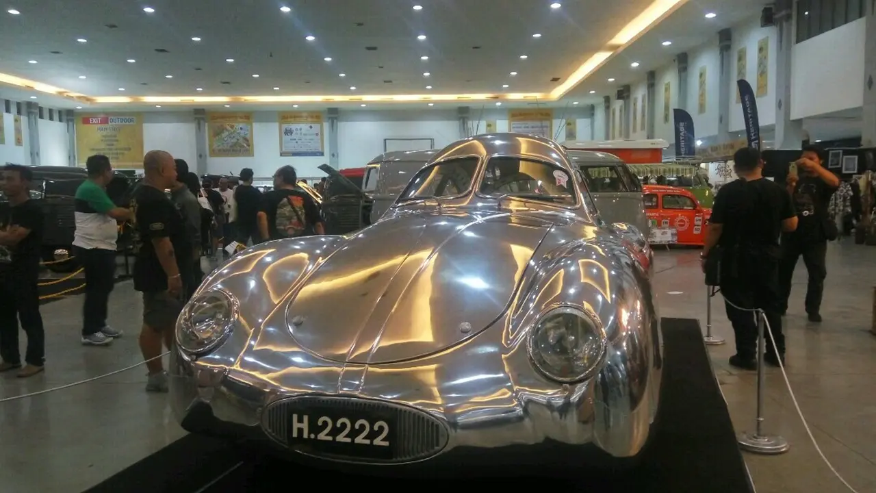 Porsche 64