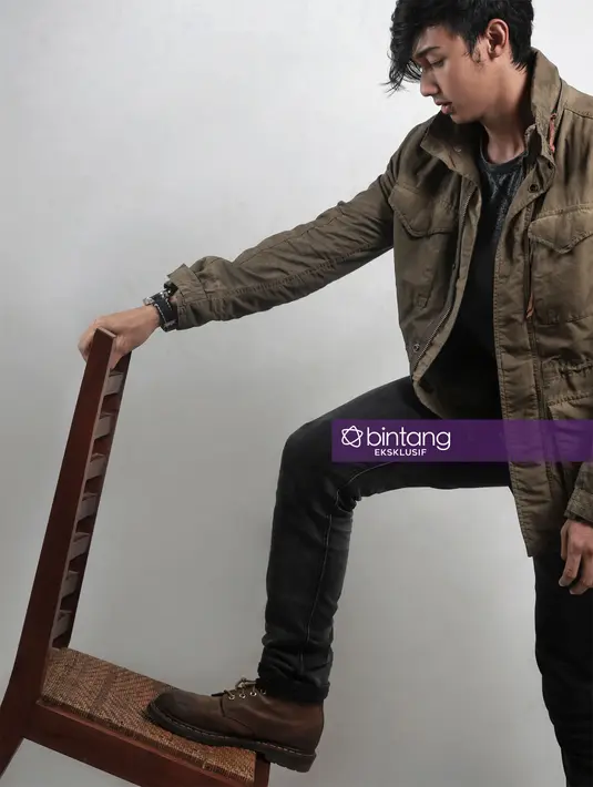 Hingga kini, pemeran 24 tahun itu juga belum memikirkan untuk menikah. Seperti diketahui, Hito menjalin kasih dengan Felicya Angalista. Sama-sama sibuk syuting di lokasi berbeda. (Adrian Putra/Bintang.com)