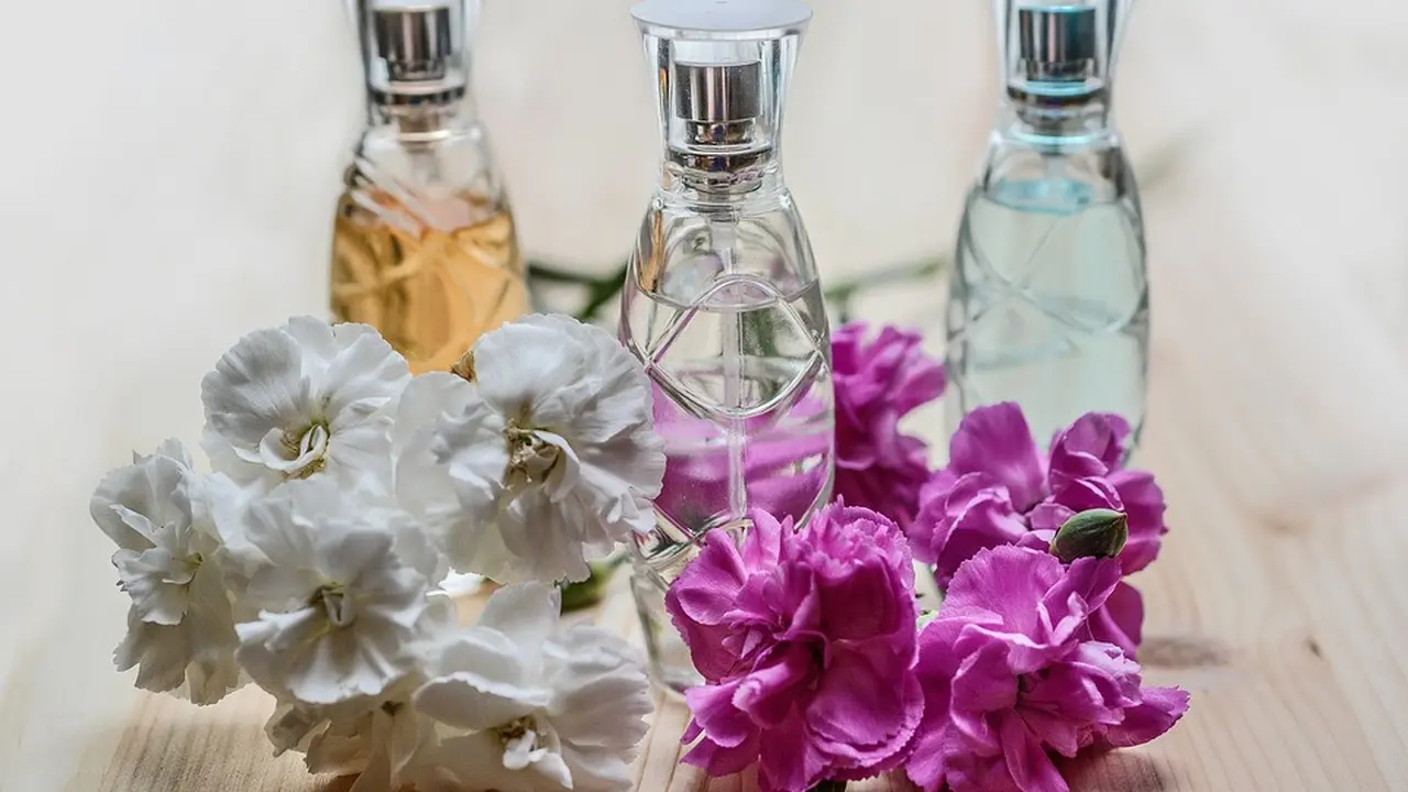 Ilustrasi cologne