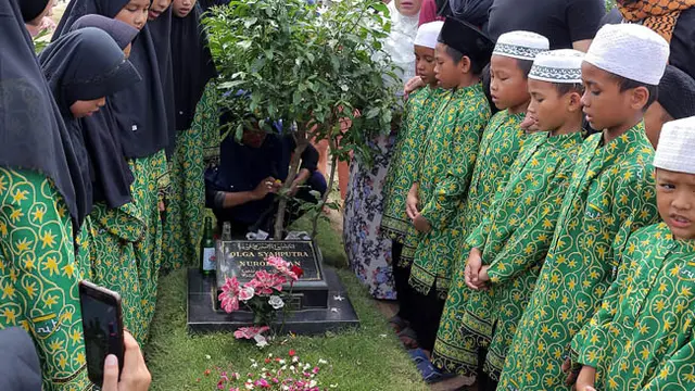 [Bintang] Billy Syahputra