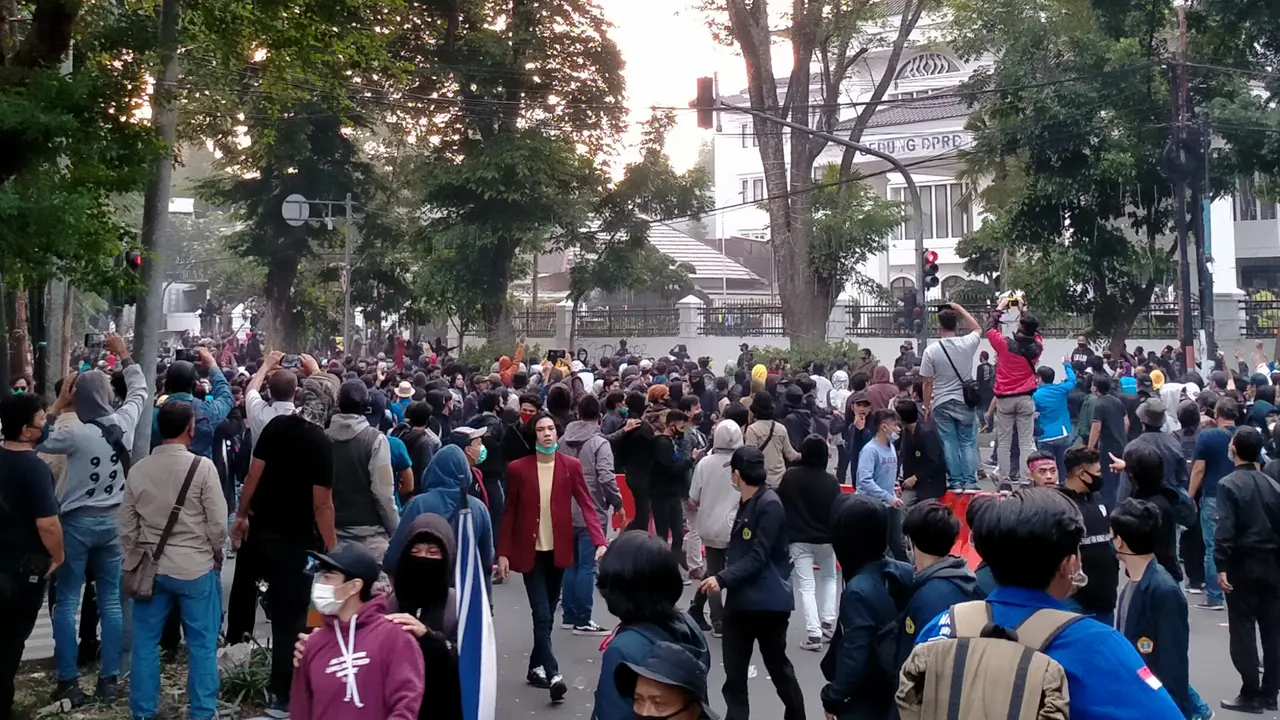 Demo Bandung