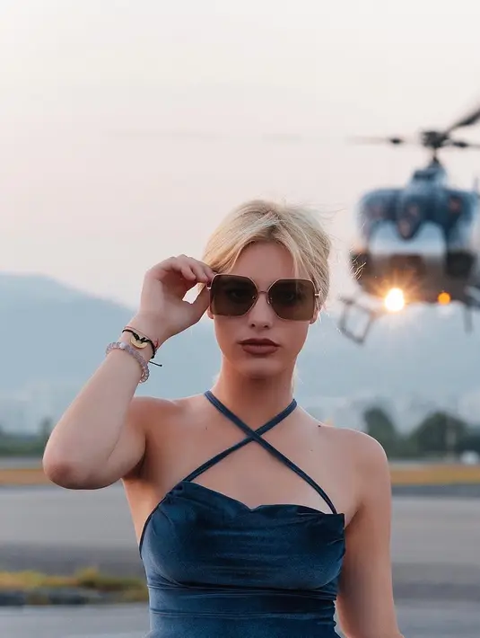 Tahun lalu, pemilik nama asli Eleonora Pons ini memang menjadi pemilik akun yang banyak looped di Vine. Kini, ia pun masih mengembangkan sayapnya lebih lebar. (instagram/lelepons)