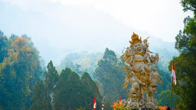 Kebun Eka Karya.