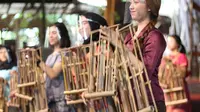 Pertunjukan Regular Bambu dari Saung Angklung Udjo. (dok. Instagram @saungangklungudjo/https://www.instagram.com/p/CJ2UibIJm9b/)