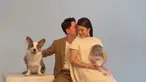 Berfoto bersama anjing kesayangan, momen prewedding Kevin Sanjaya dan Valencia Tanoesoedibjo ini bikin gemas. Sempat rahasiakan hubungan dan jarang umbar kemesraan setelah go public, pasangan ini banjir pujian dari warganet. Kenakan outfit elegan setelan jas dan dress simpel, pesona Kevin Sanjaya dan Valencia Tanoe semakin terpancar dalam momen prewedding ini. (Liputan6.com/IG/@valenciatanoe)