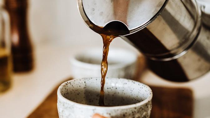Manfaat Minum Kopi Setiap Hari untuk Kesehatan Tubuh dan Otak, Menarik Diketahui