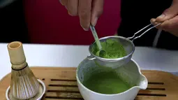 Jepang, tempat dimana matcha berkualitas tinggi ditanam, mengalami keterbatasan produksi. (Justin Sullivan/Getty Images North America/Getty Images via AFP)