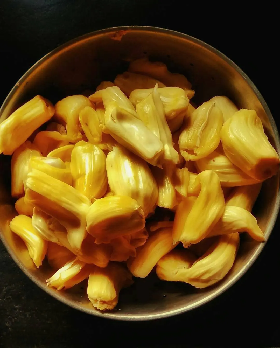 Penderita maag disarankan nggak makan buah nangka, kenapa ya? (Sumber Foto: instagram.com/@konkan_ig)