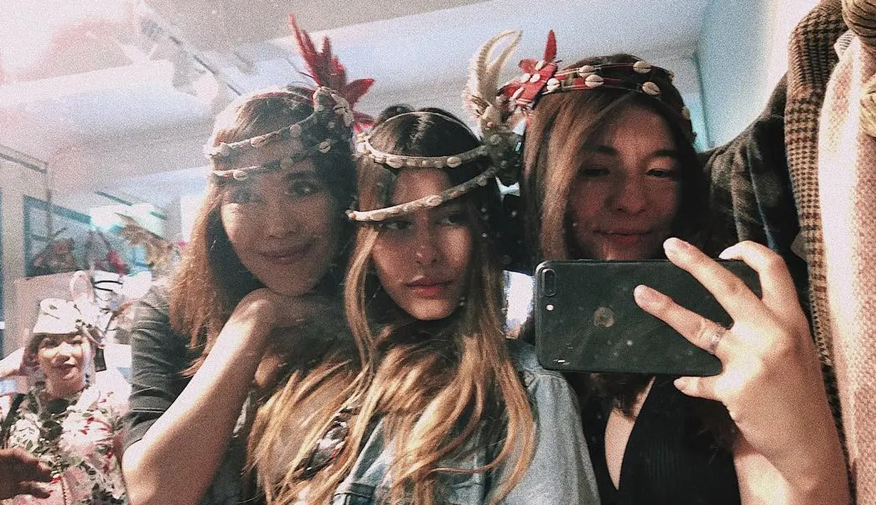 (Instagram/sharazaaa)