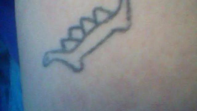 6 Tato Absurd Bentuk Dinosaurus Ini Nyeleneh Banget, Kocak