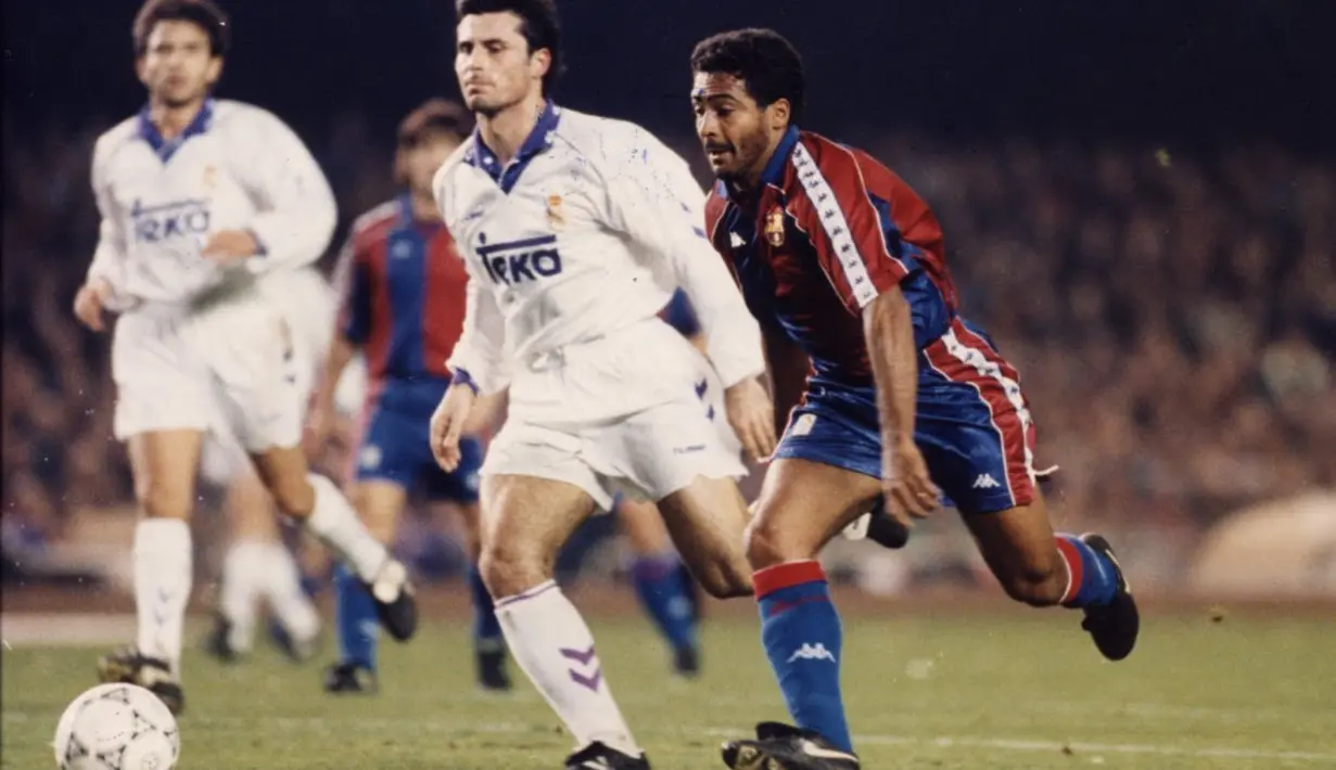 Romario bergabung dengan Barcelona tahun 1993-1995 di bawah asuhan pelatih Johan Cruyff. Romario terpilih menjadi Pemain Terbaik Dunia FIFA tahun 1995. (Youtube.com)