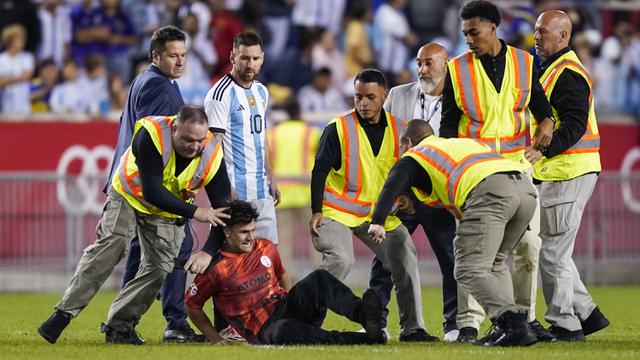 Foto: Brace Raphinha dan Lionel Messi Bawa Brasil dan Argentina Pesta Gol dalam Laga Uji Coba FIFA Matchday 2022