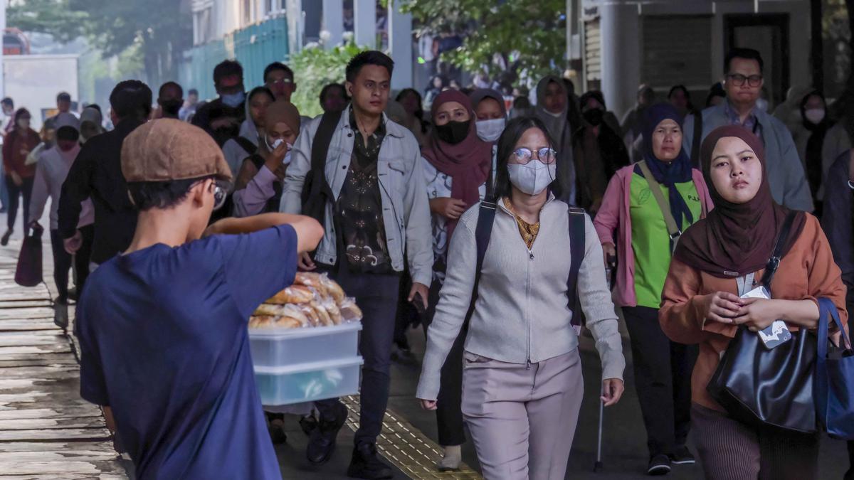 Denyut Kehidupan Jakarta di Tengah Melemahnya Nilai Tukar Rupiah