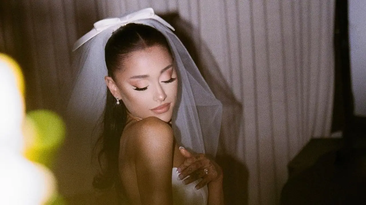 Ariana Grande dan Dalton Gomez