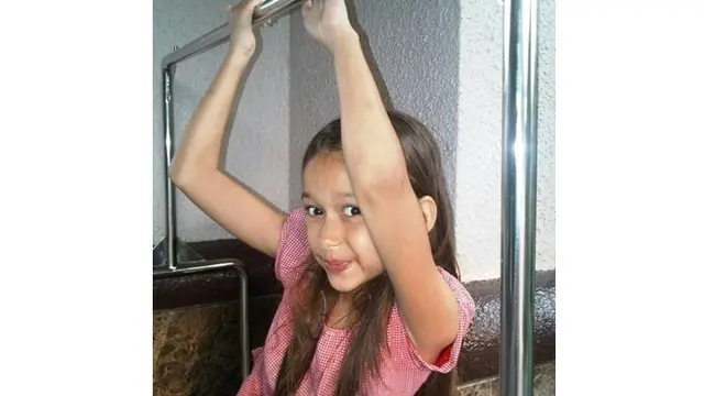 Kini Jadi Pesinetron Hits, Ini 6 Foto Masa Kecil Rebecca Klopper
