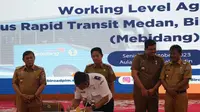 Kemenhub bersama Pemda di Sumatera Utara menandatangani Rencana Kerja Pembangunan Bus Rapid Transit, atau BRT Metropolitan Medan-Binjai-Deli Serdang (dok: Maul)
