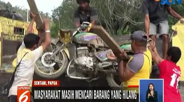 Masyarakat pun terus menata lingkungan mereka dan mencari barang-barang yang hilang, seperti sepeda motor.