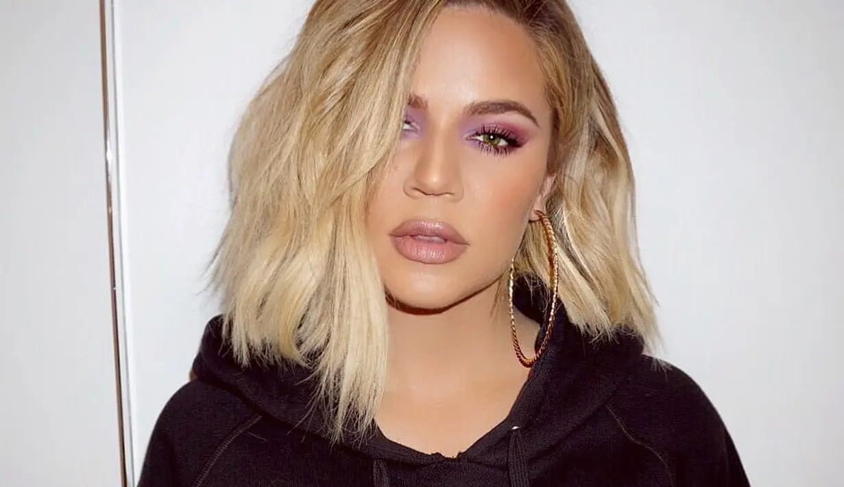 Khloe Kardashian tuai kritik pedas dari haters usai memamerkan aktivitas olahraganya di saat hamil lewat sosial media. (instagram/khloekardashian)